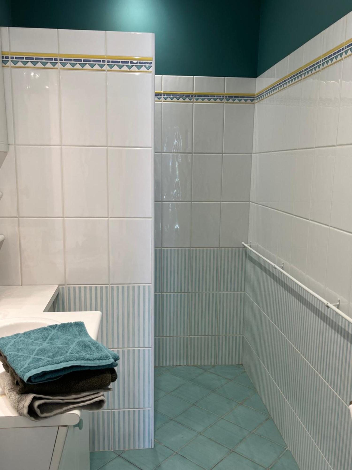 Vila Chez Gilles Et Anne Onzain Exteriér fotografie